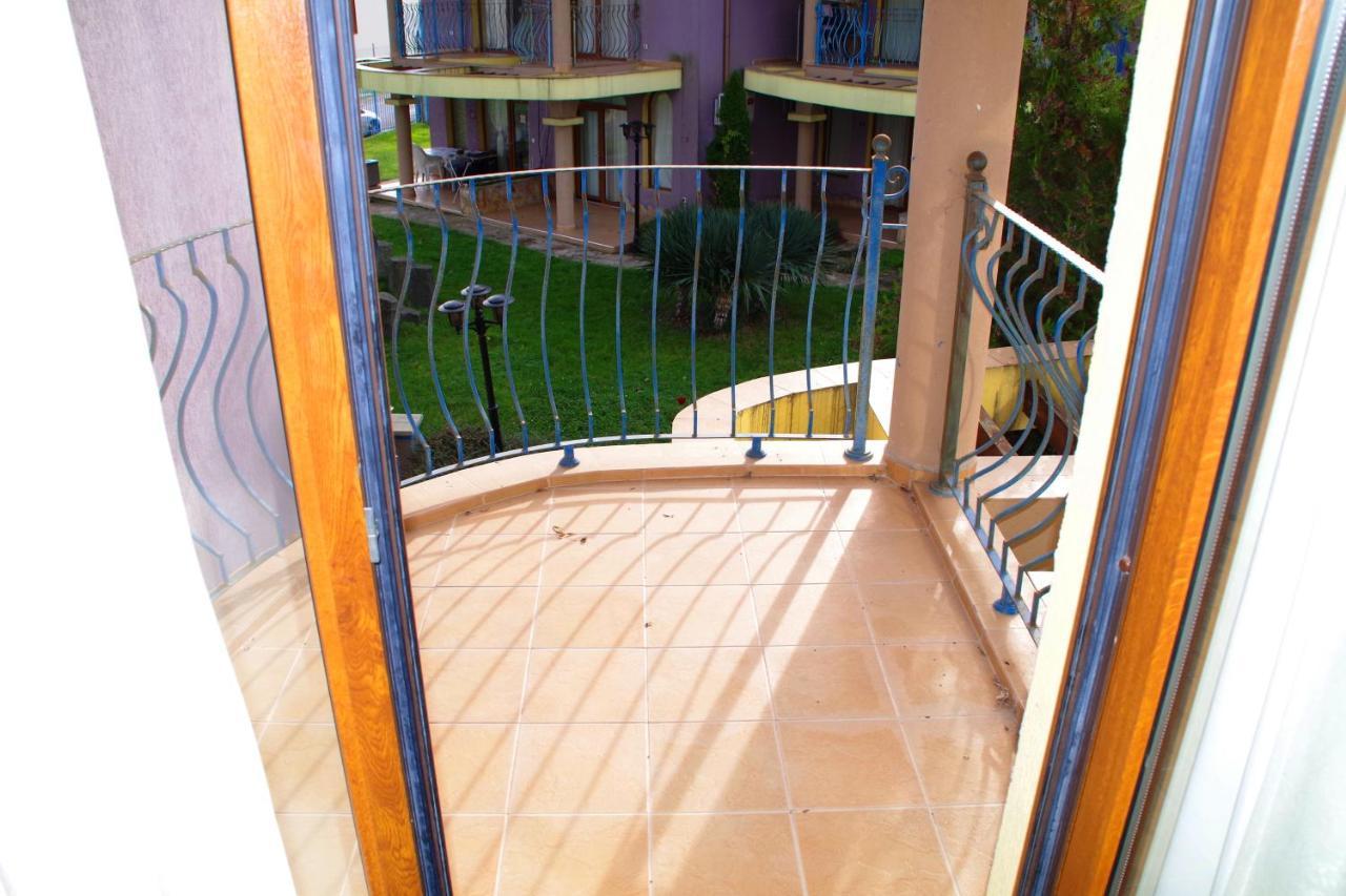 Azura Garden Apartments Tschernomorez Exterior foto