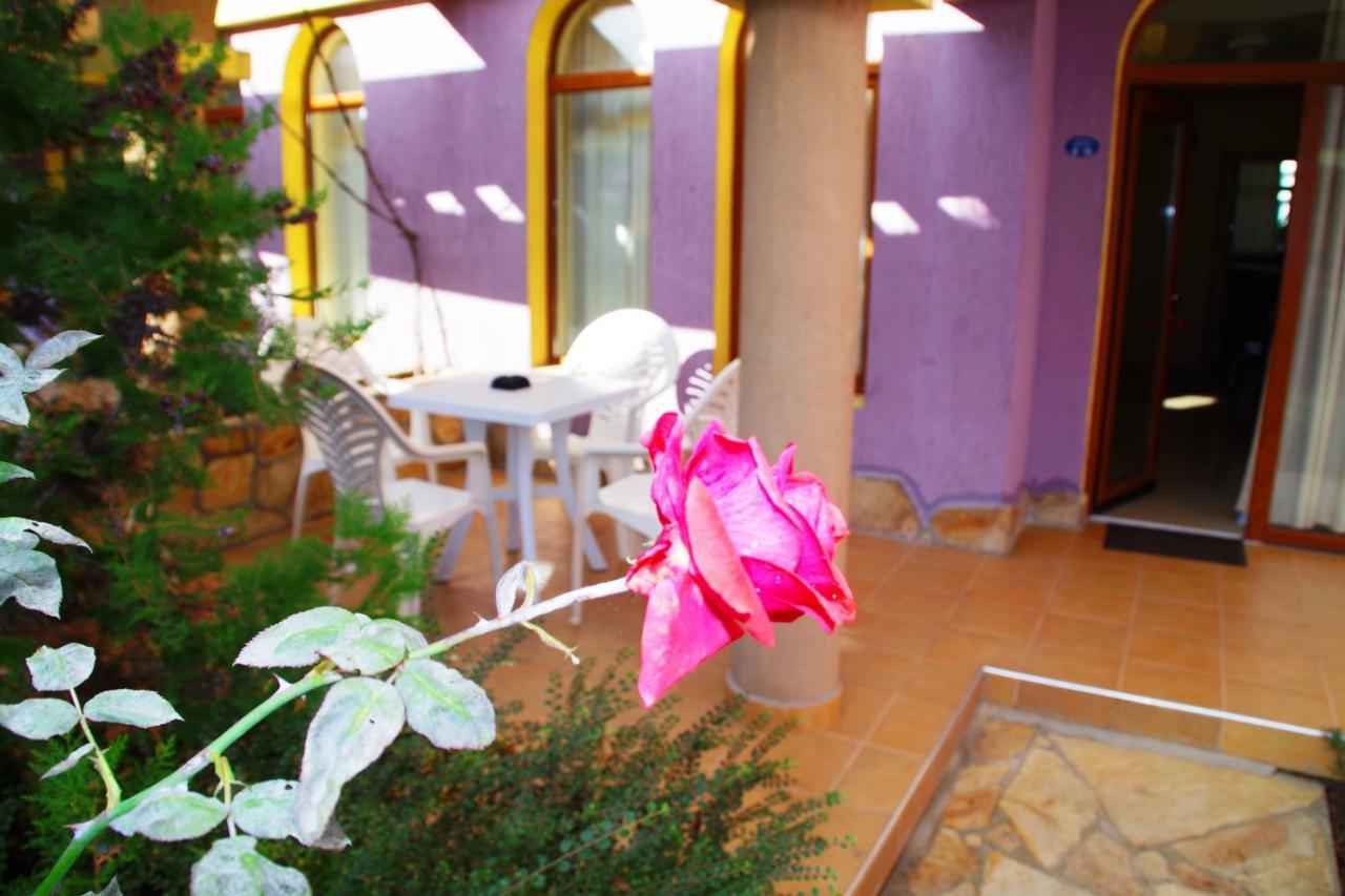 Azura Garden Apartments Tschernomorez Exterior foto