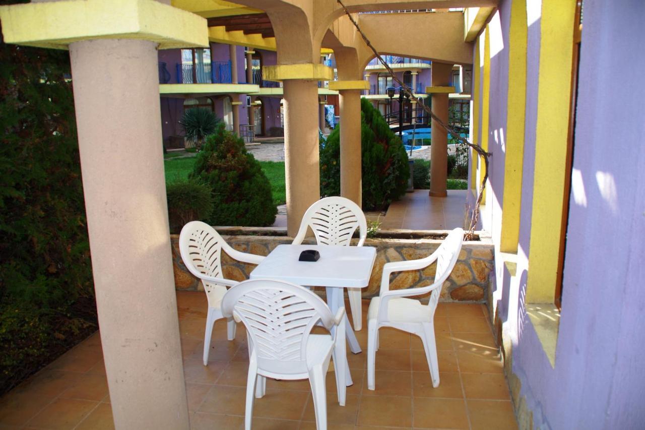 Azura Garden Apartments Tschernomorez Exterior foto