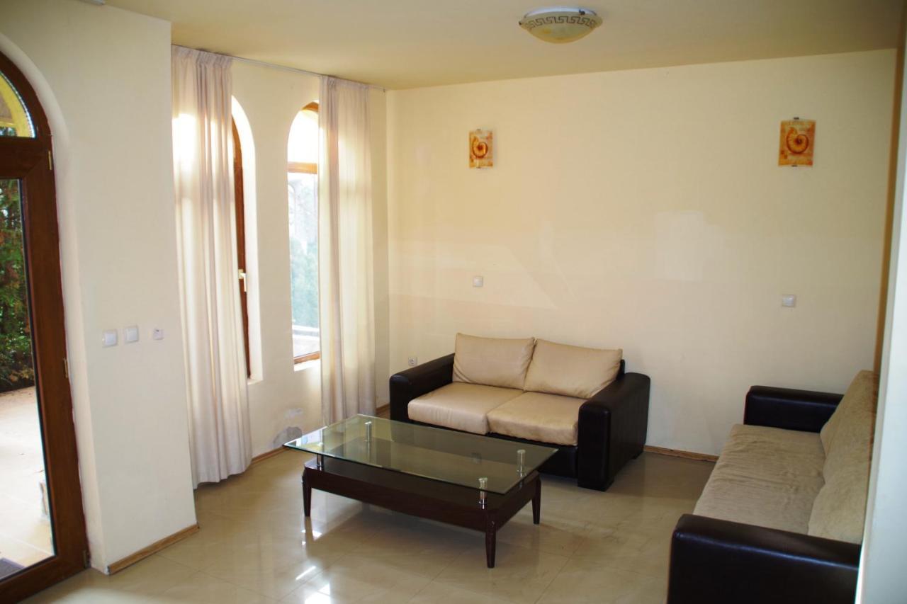 Azura Garden Apartments Tschernomorez Exterior foto